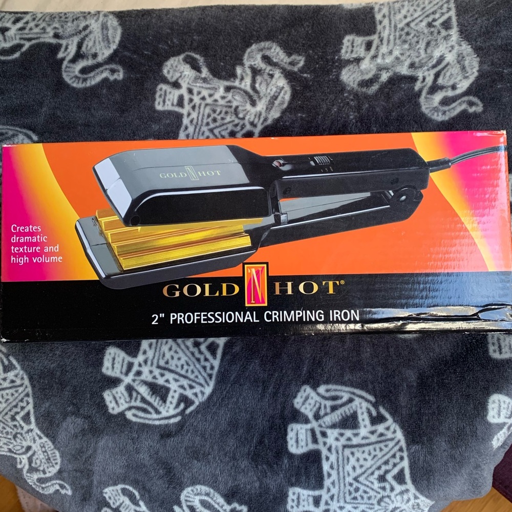 SOLD Crimping iron flat iron
